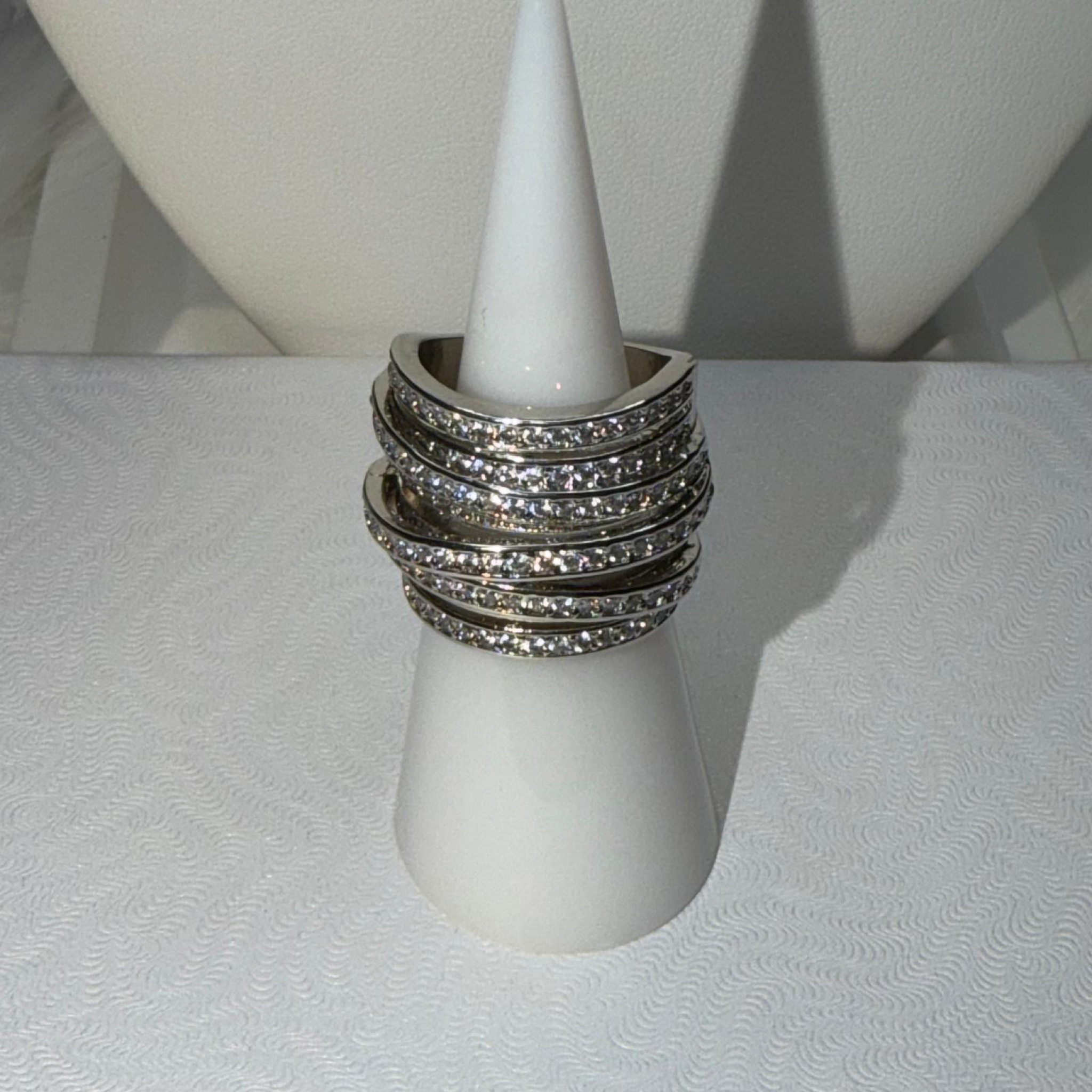 Anillo Multibanda con Zirconias