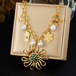 Collar Floral Elegance