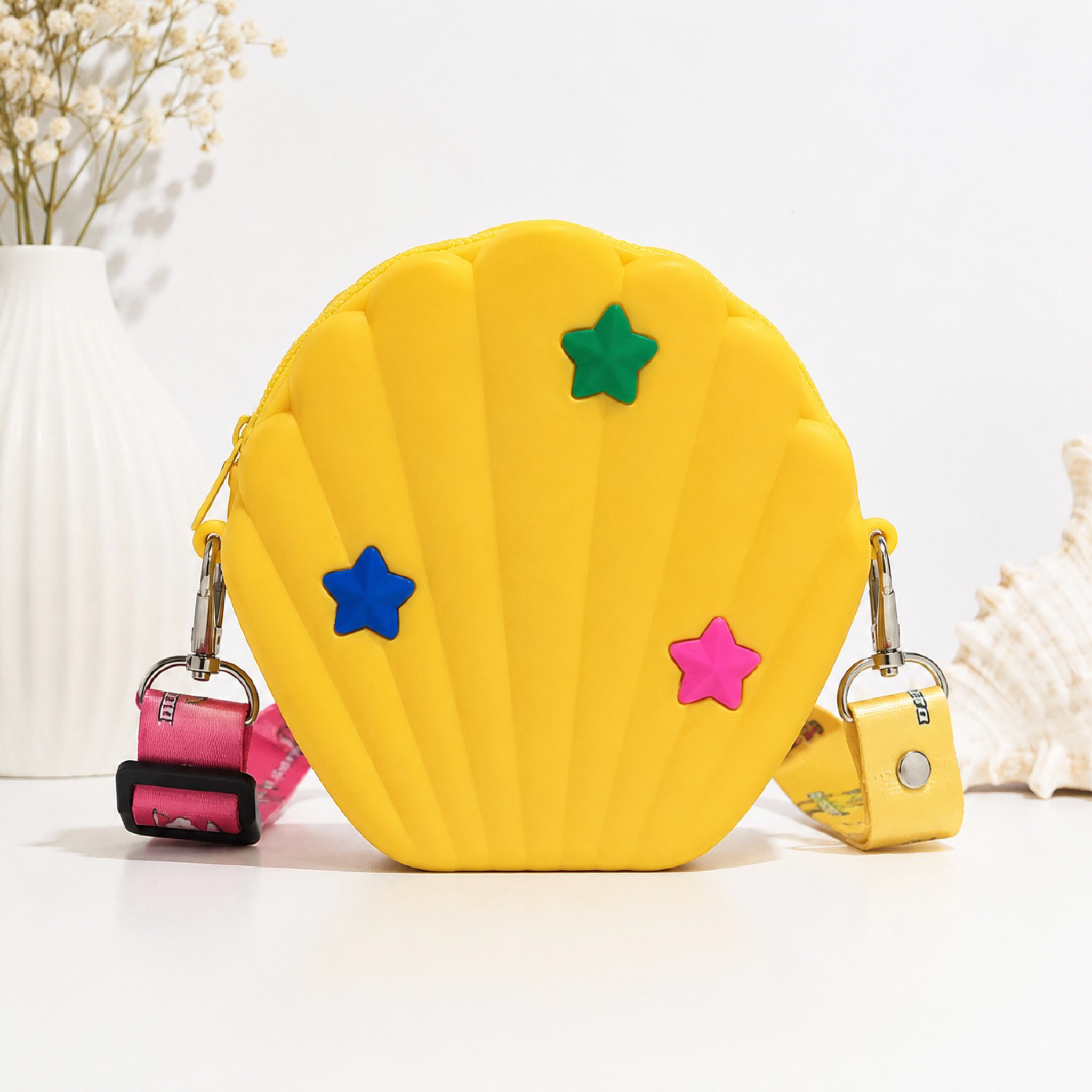 Bolso Infantil con Diseño de Concha – Amarillo
