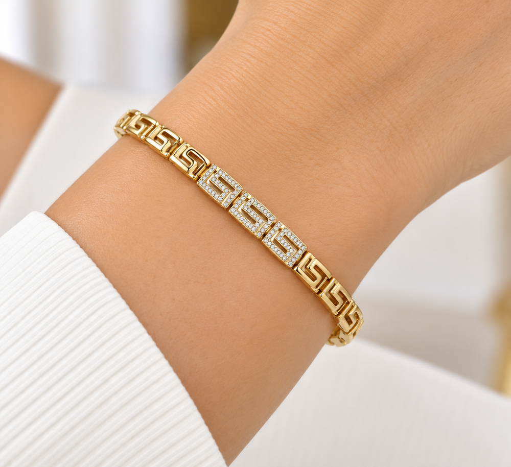 Pulsera Dorada con Detalles Geométricos y Brillo