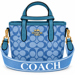 Mini Cartera Azul con Estampado Signature y Correa Ancha